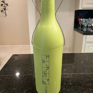 Skybar Dining Insulated Wine Traveler